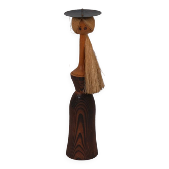 Bougeoir anthropomorphe en bois