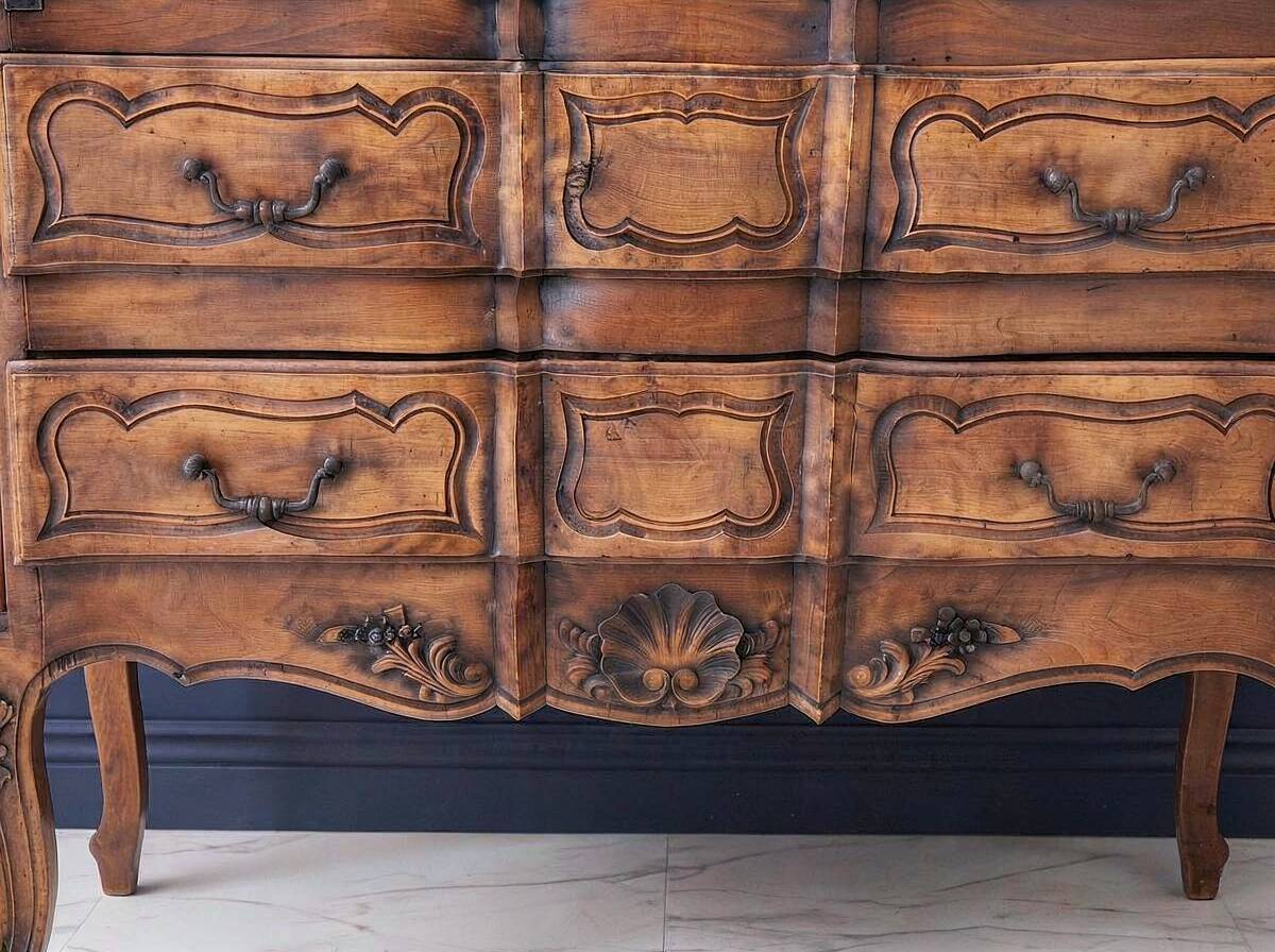 Secretary with a sloped top in solid walnut, Louis XV / Provençal style – 18th / XI