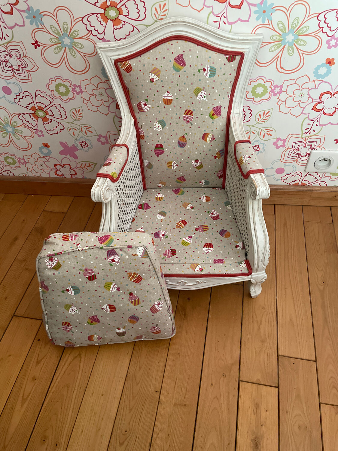 Child armchair