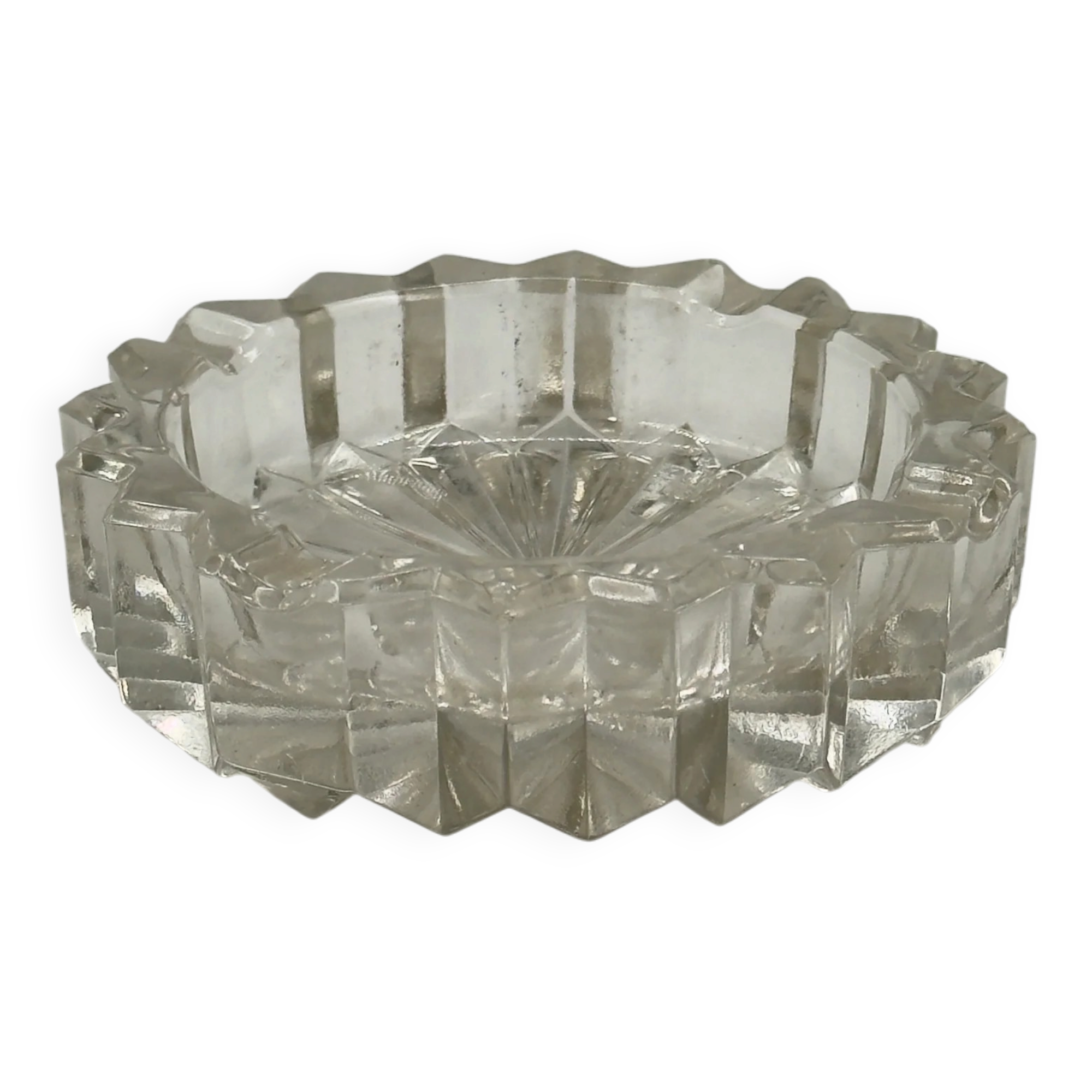 Cendrier vintage en verre pressé à facettes avec base en soleil