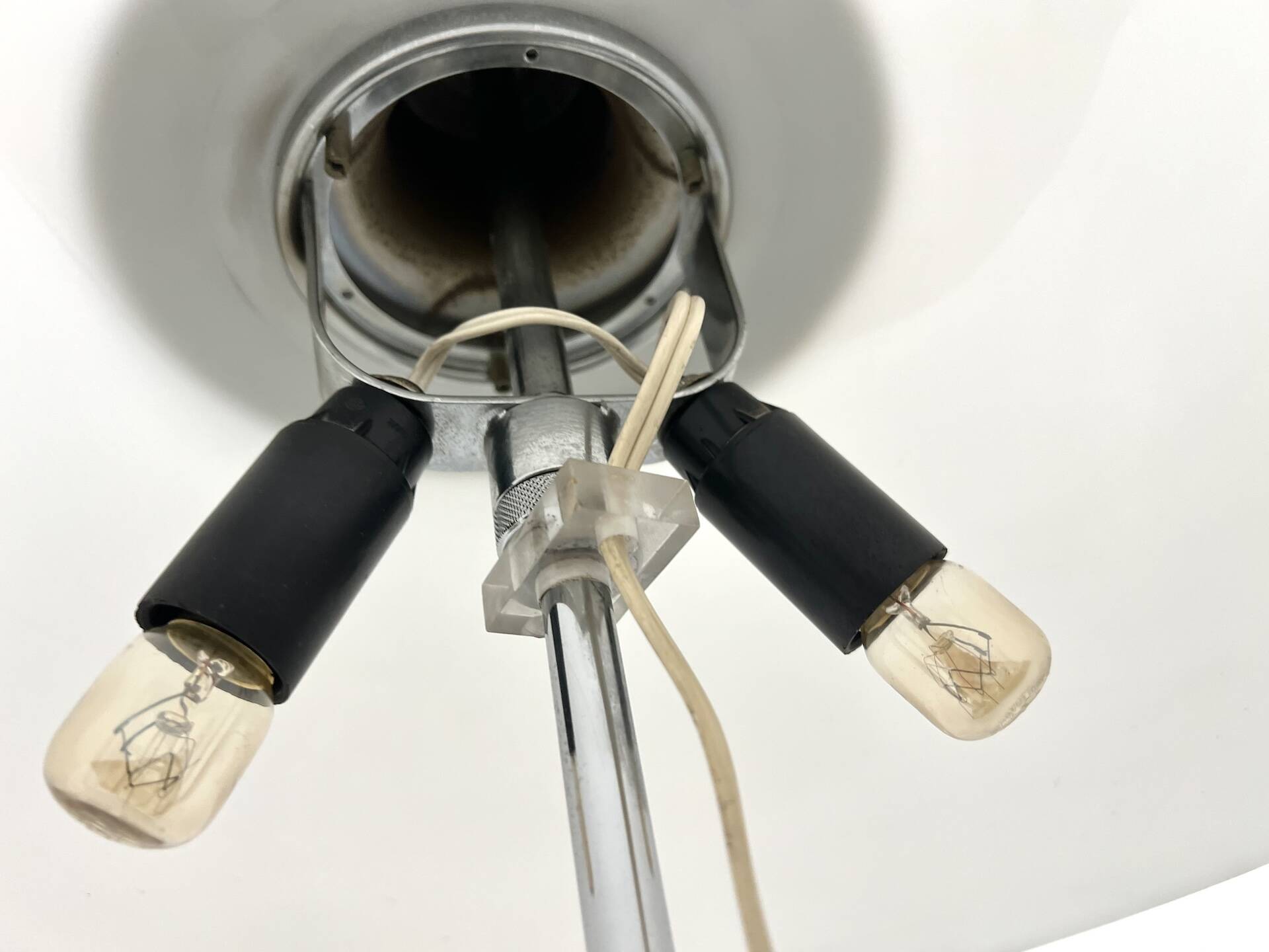 'faro' floor lamp by Harvey Guzzini