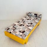 German Bauhaus Yellow Daybed, 1920s