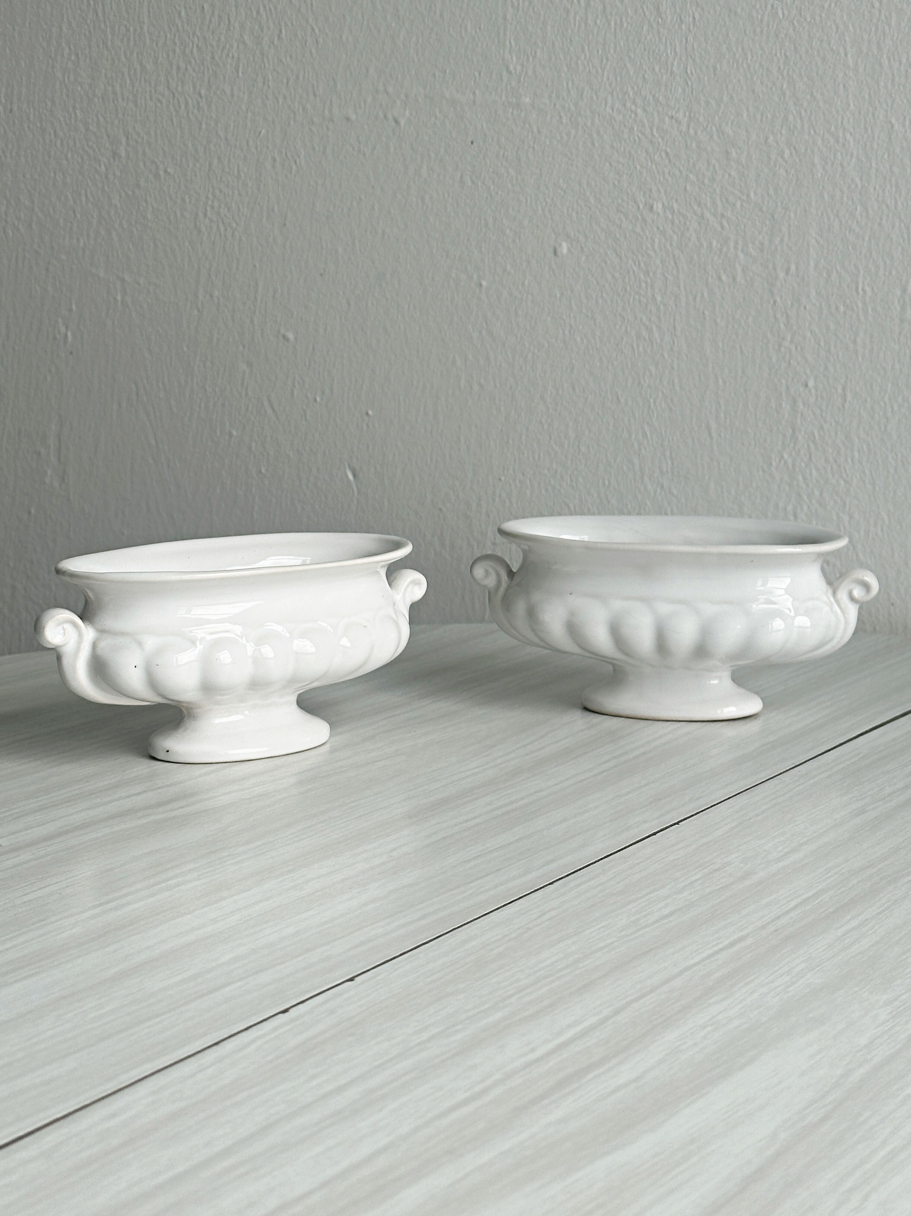 Vintage white porcelain cache-pot