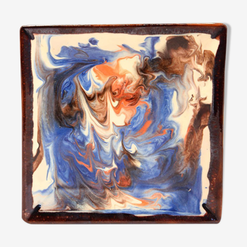 Square plate in enamelled earth with multicolored mottling