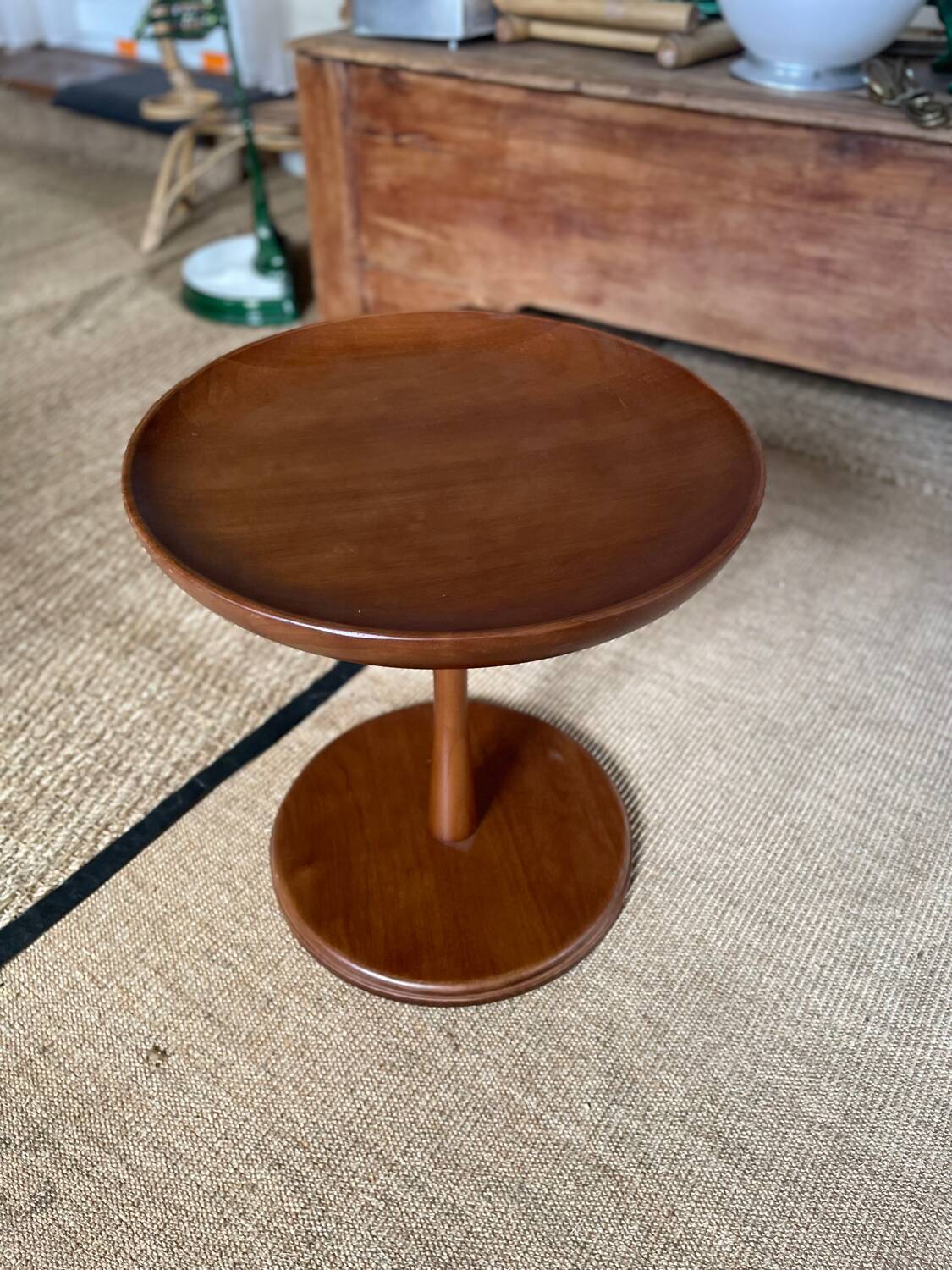 Oak pedestal table