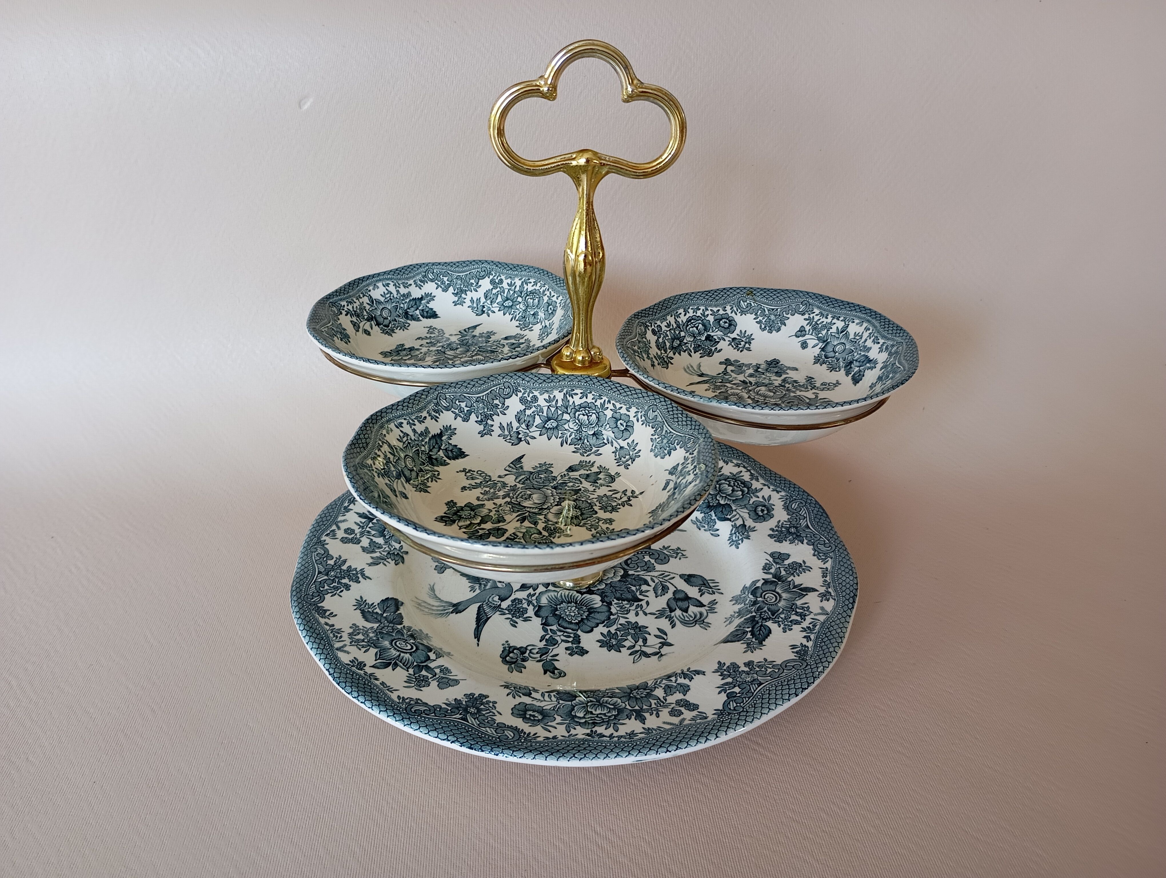 Servant 'Asiatic Pheasants' Enoch Wedgwood