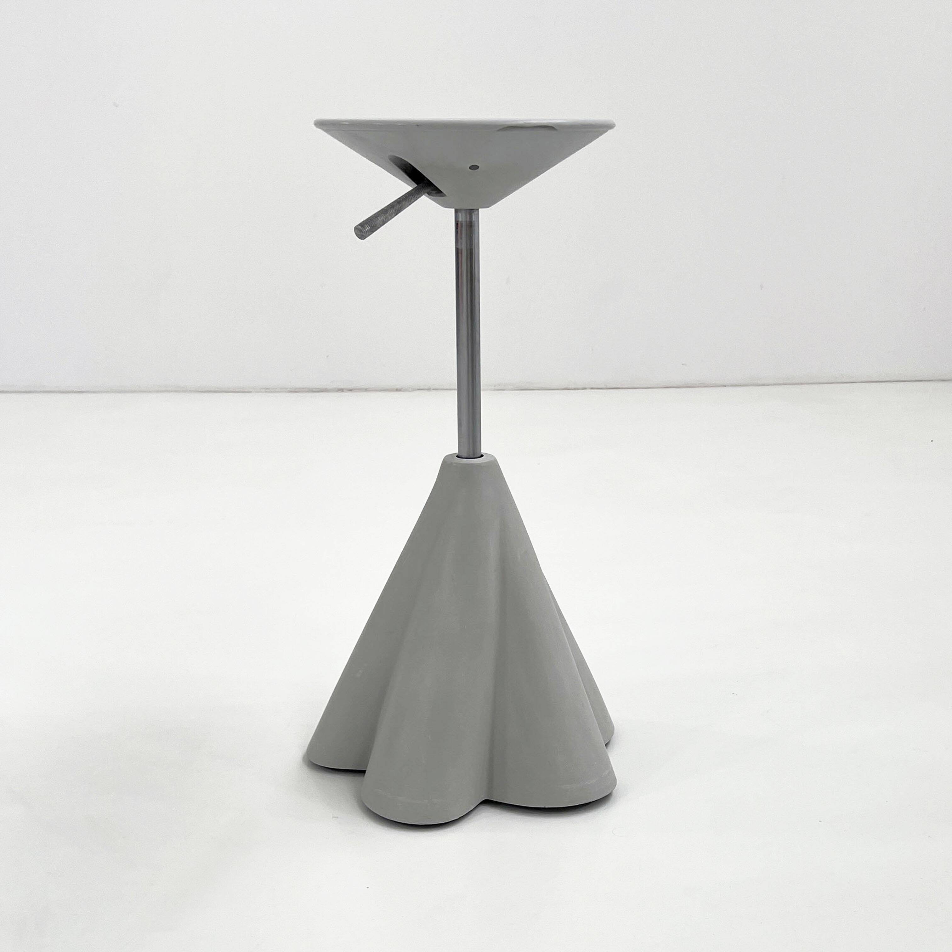 Tabouret ajustable par Philippe Starck pour Presence Paris/ L’Oréal, 1980