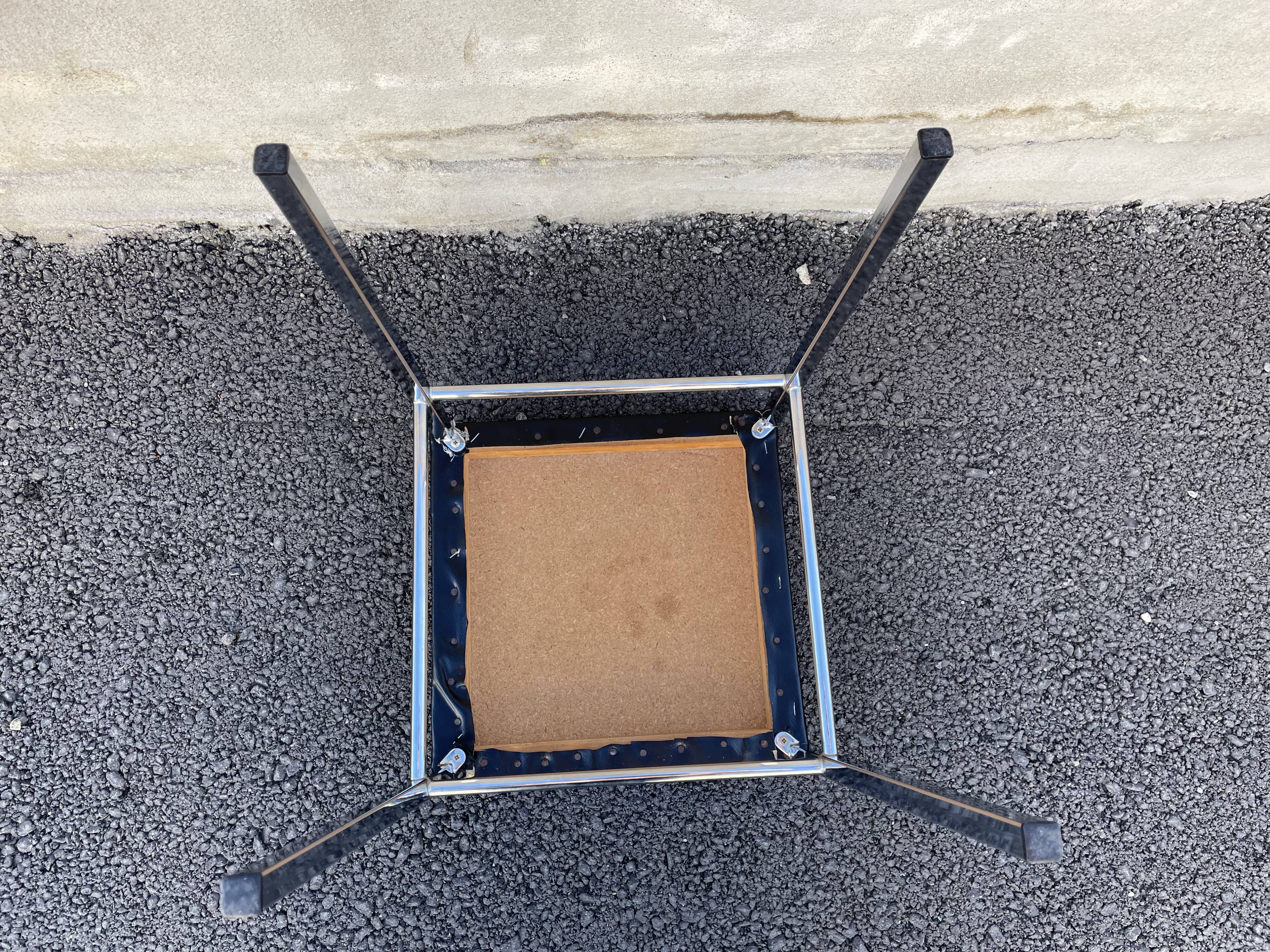 Stool year 70 skaï and chrome metal