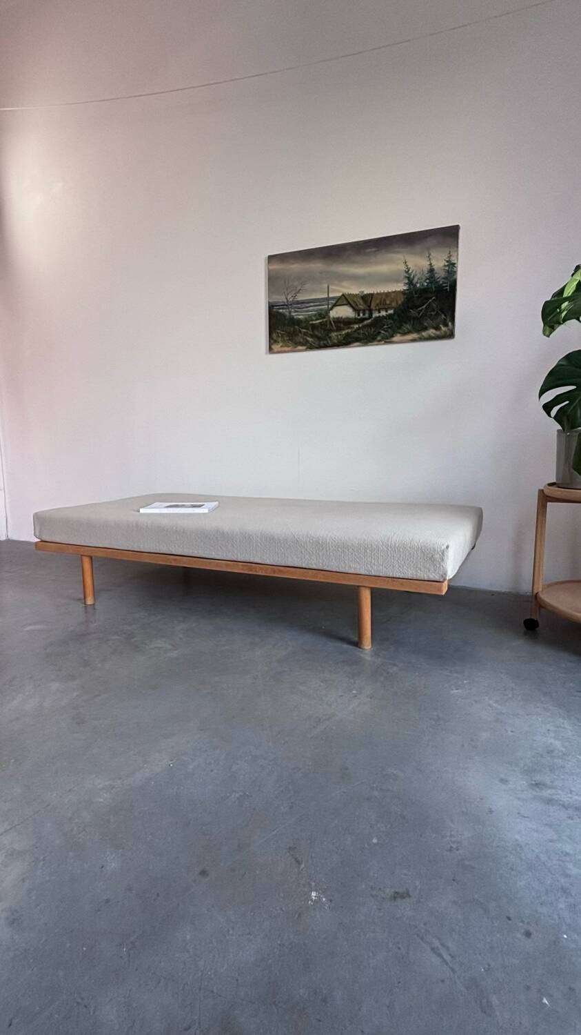 Lit de repos danois vintage en chêne