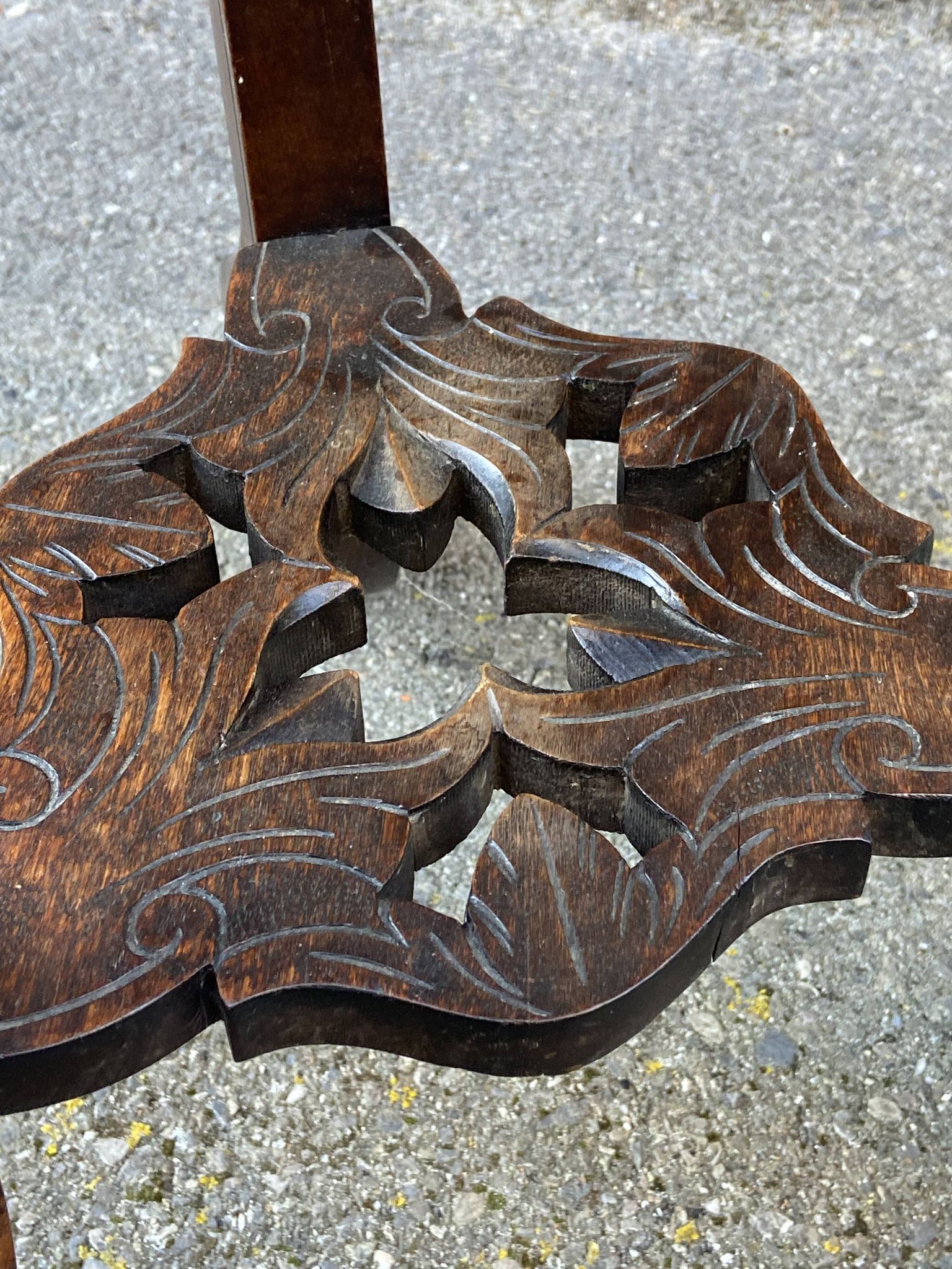 Colonial style pedestal table Indochina Asia vintage 1930s carved wood