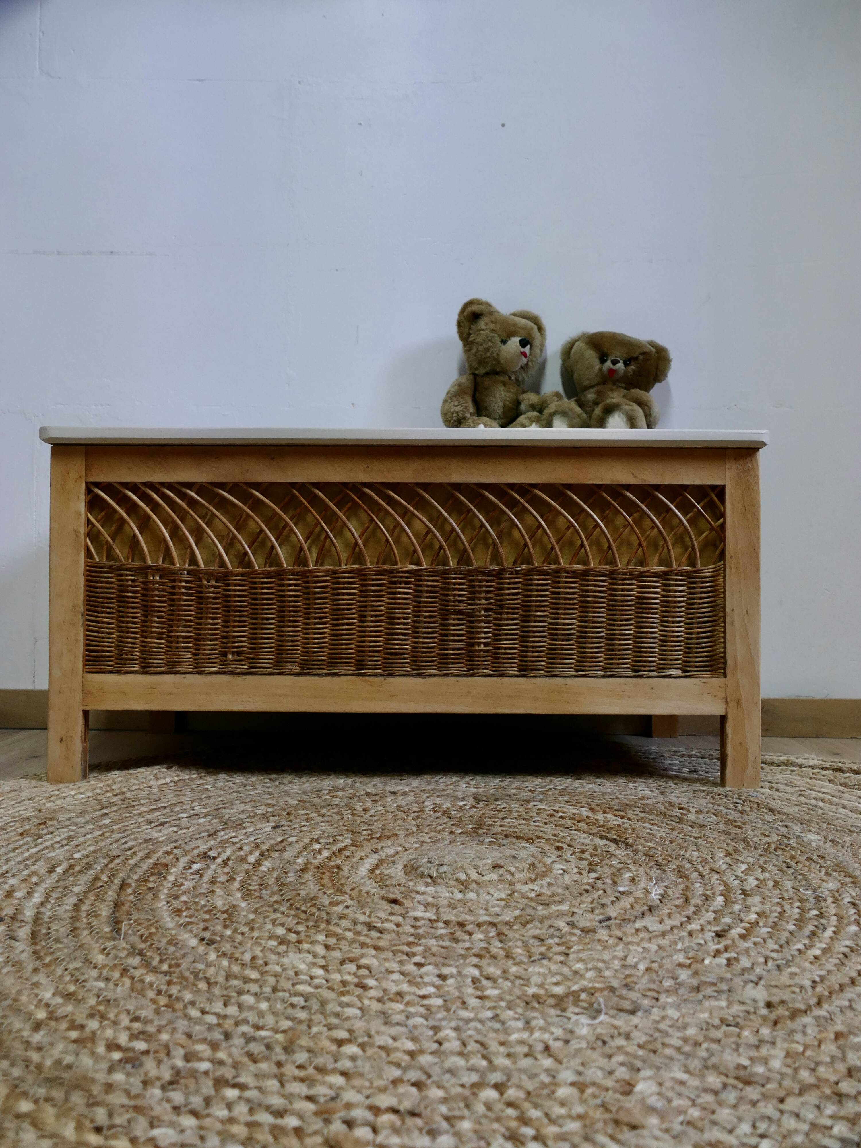 Toy chest