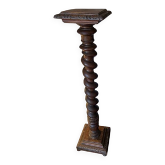 Turned wooden column