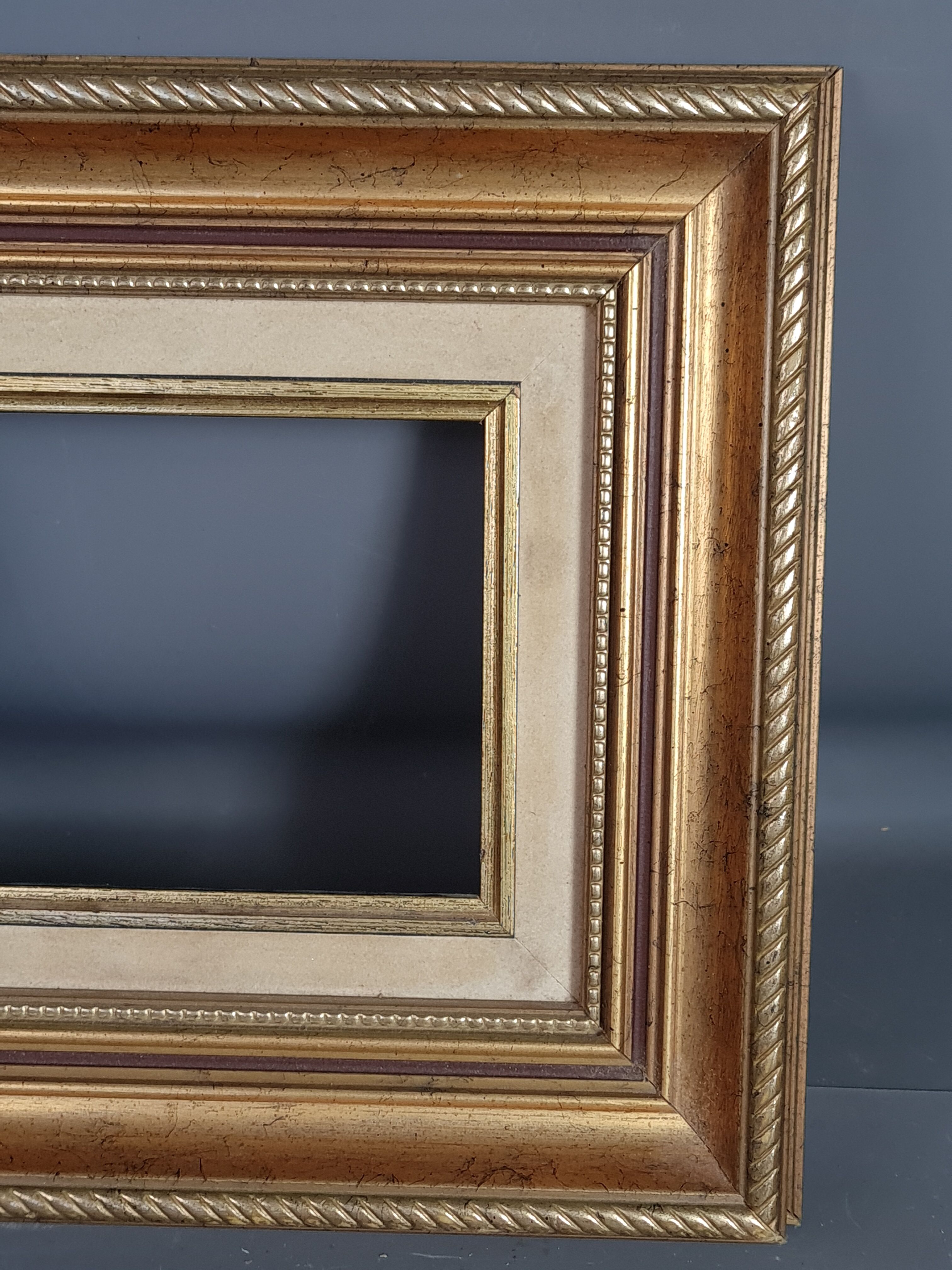 Frame wood stucco gilded gold leaf 30x26 foliage 16.4x11.9 cm