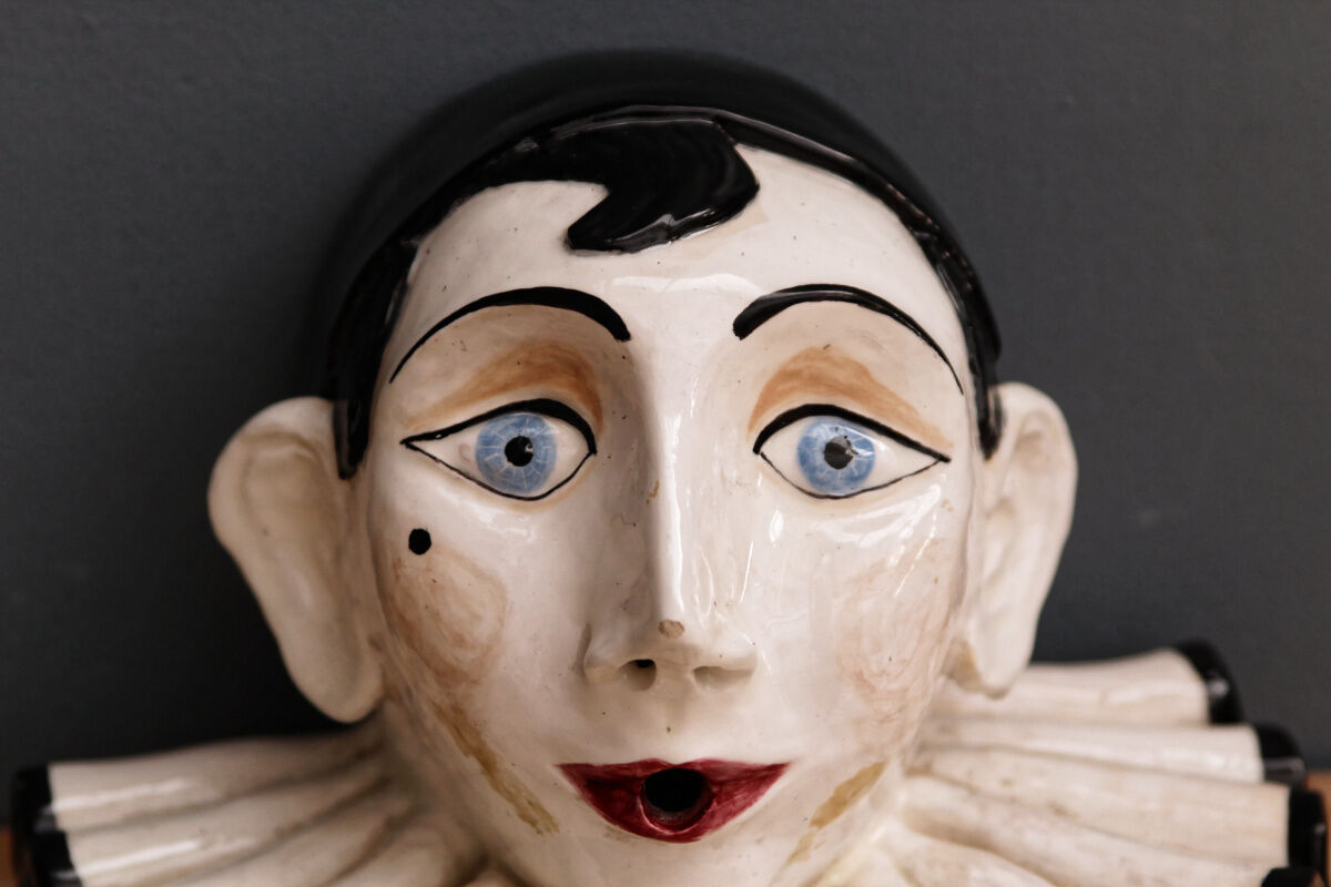 Bust Pierrot in glazed terracotta