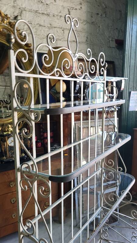 Etagere boulangere ancienne en fer forge a 5 niveaux