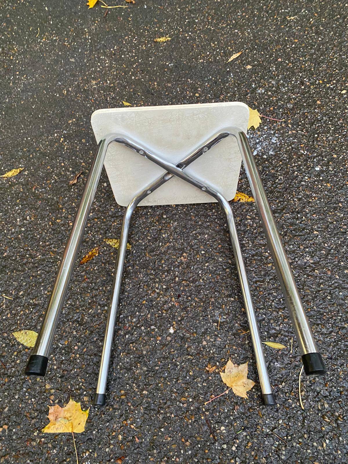 Vintage square stool in steel and white leather