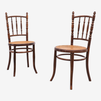 2 Thonet Mundus chairs Vienna Austria, circa 1925