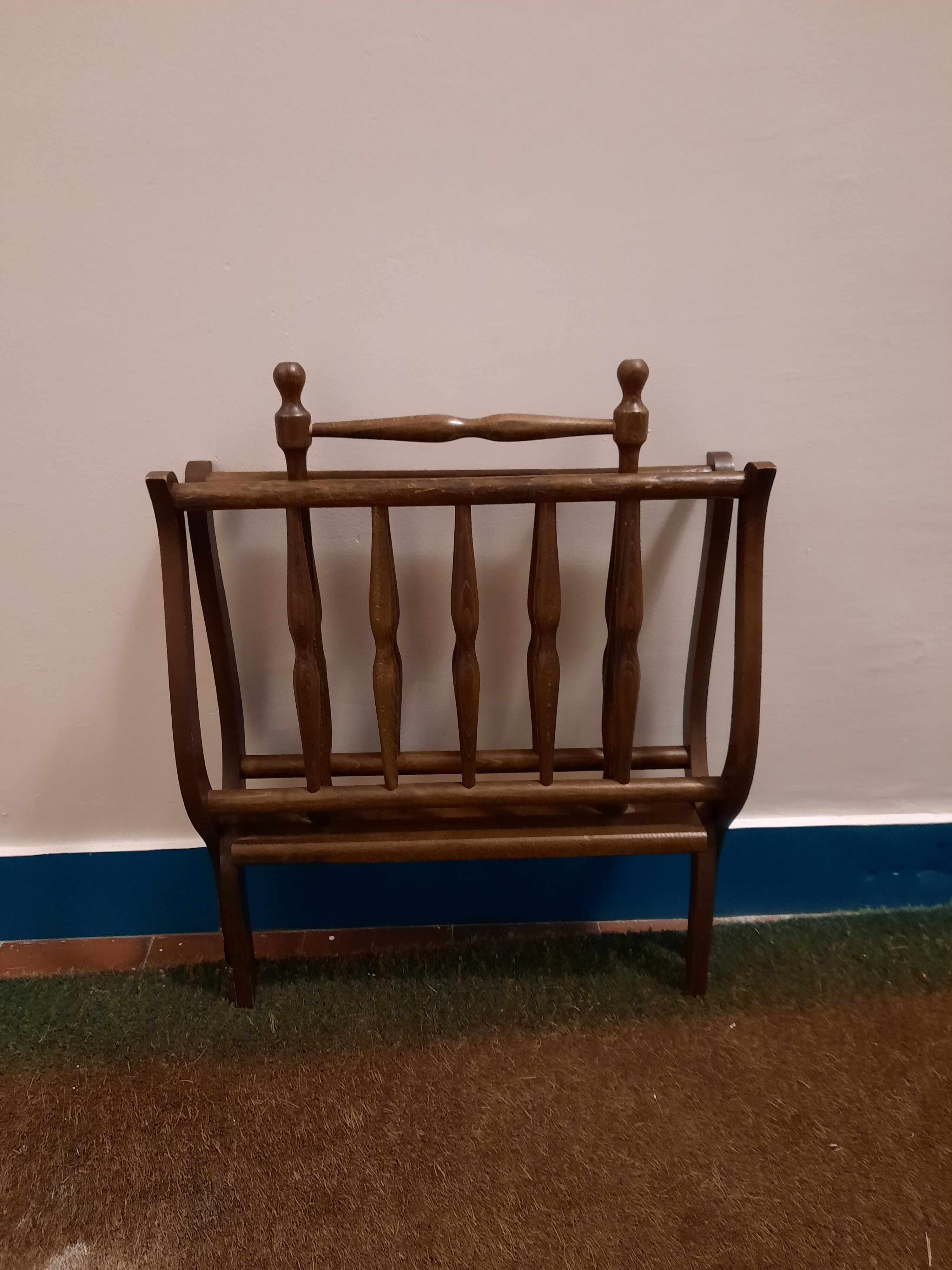 Vintage magazine holder