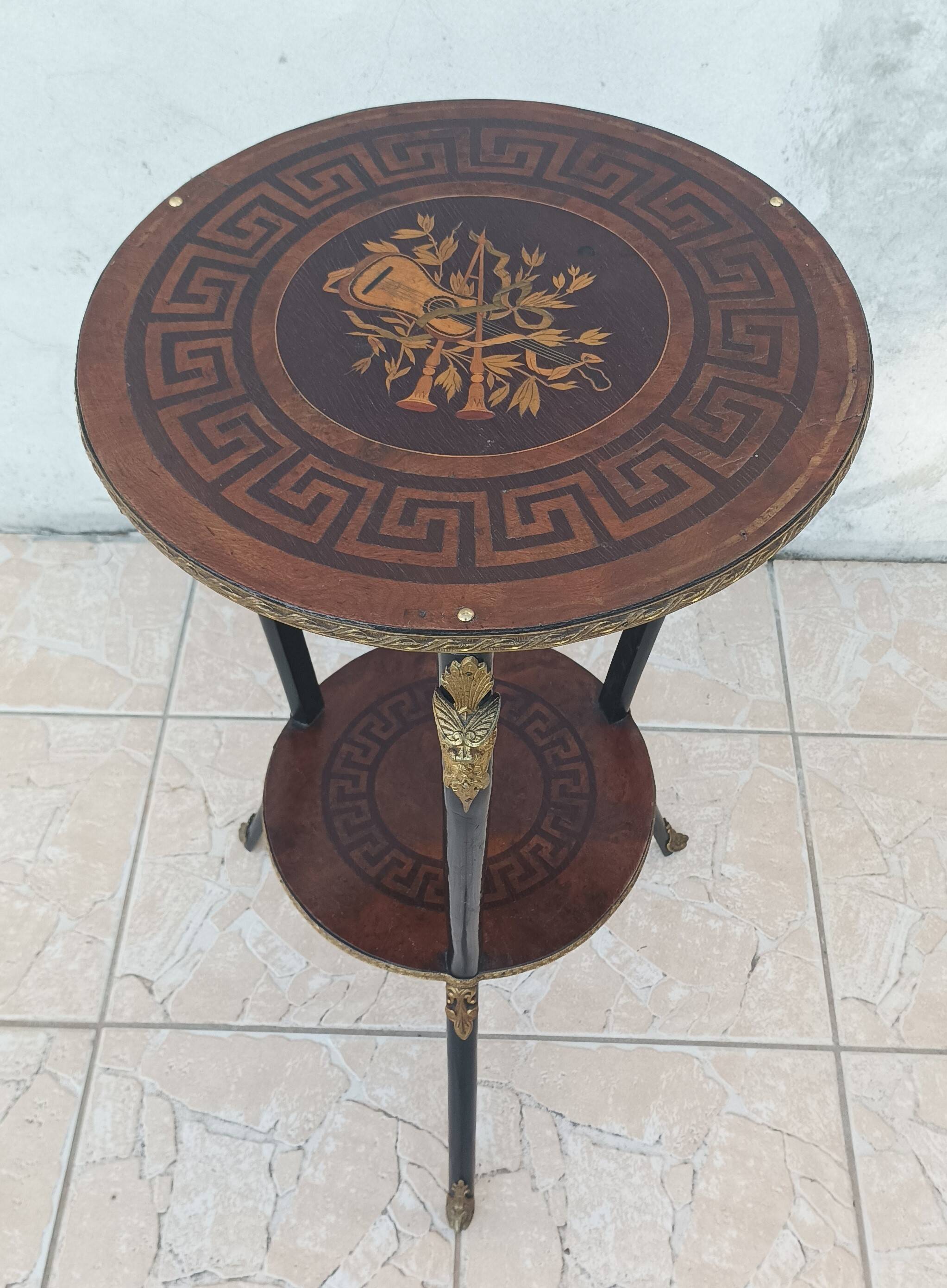 Napoleon III saddle in precious wood marquetry
