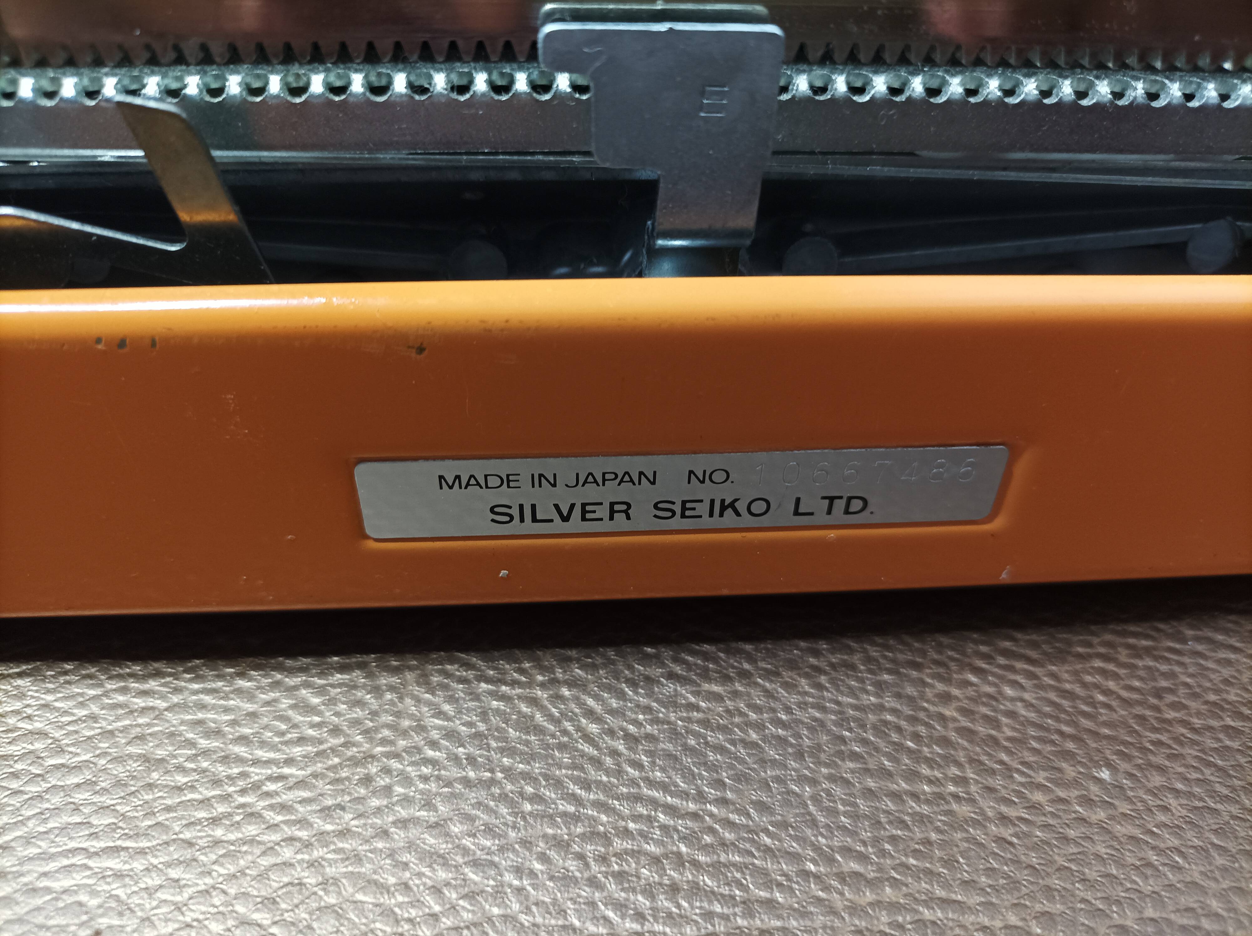 Silver Reed Silverette II Typewriter