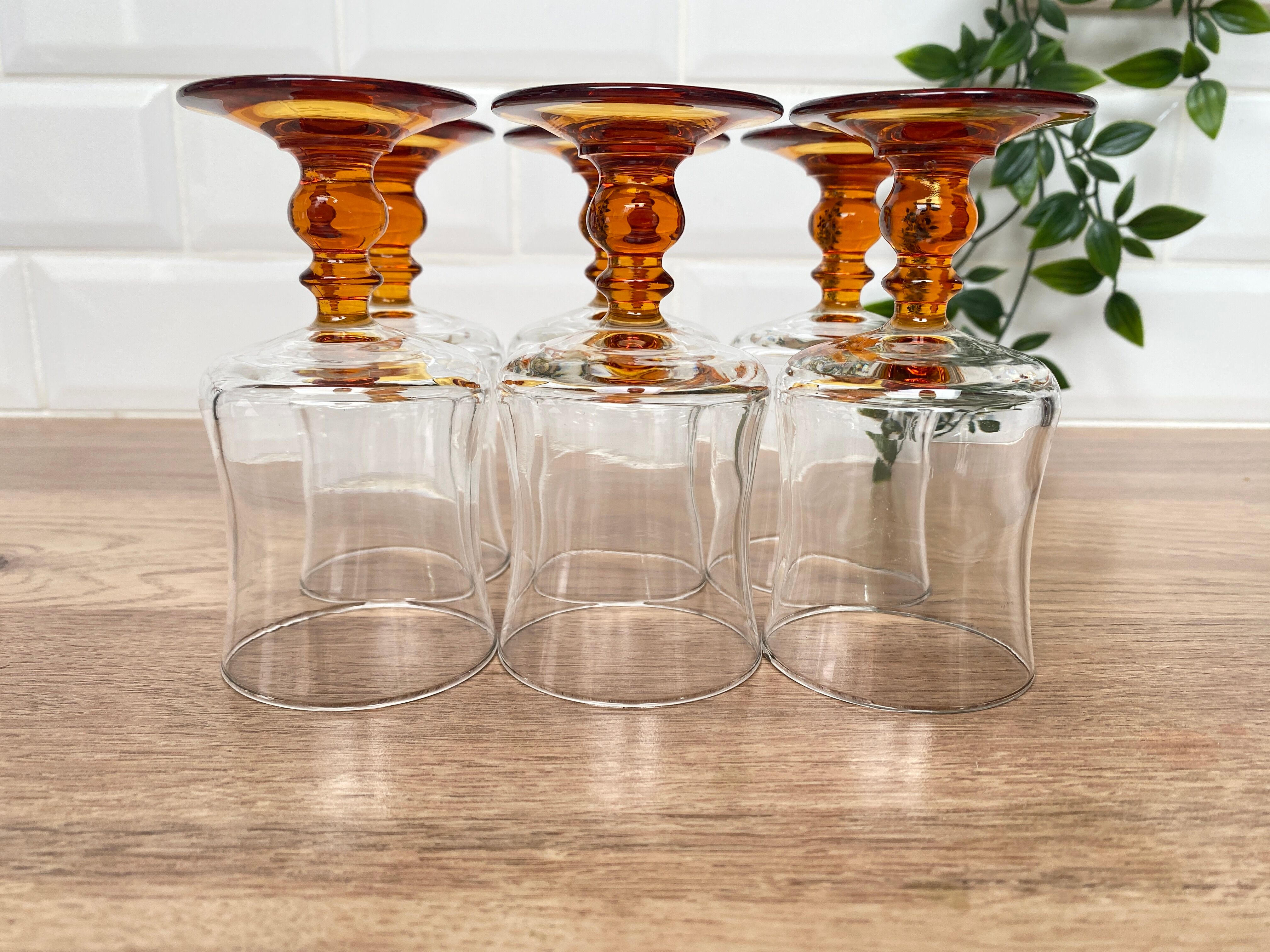 Set of 6 Luminarc white wine glasses Antique model