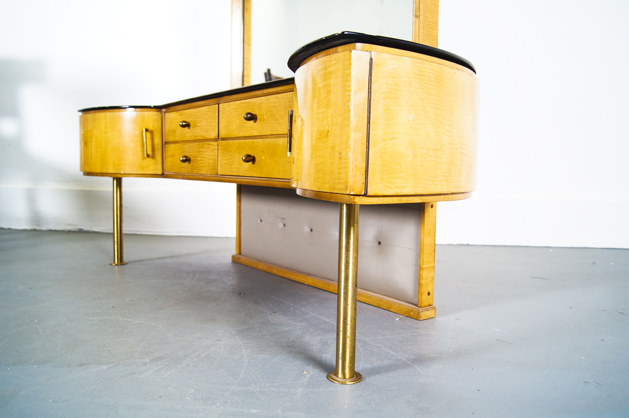 Birch Dressing Table With Large Mirror