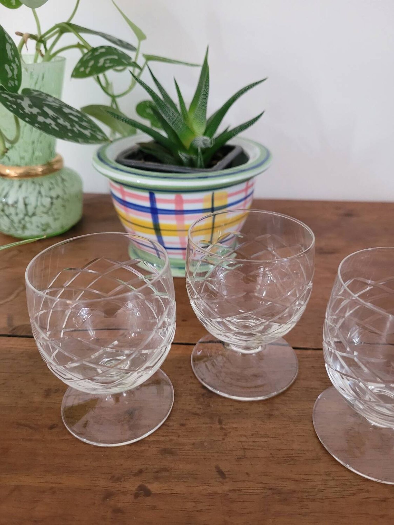 Lot de 3 verres à digestif en cristal taillé