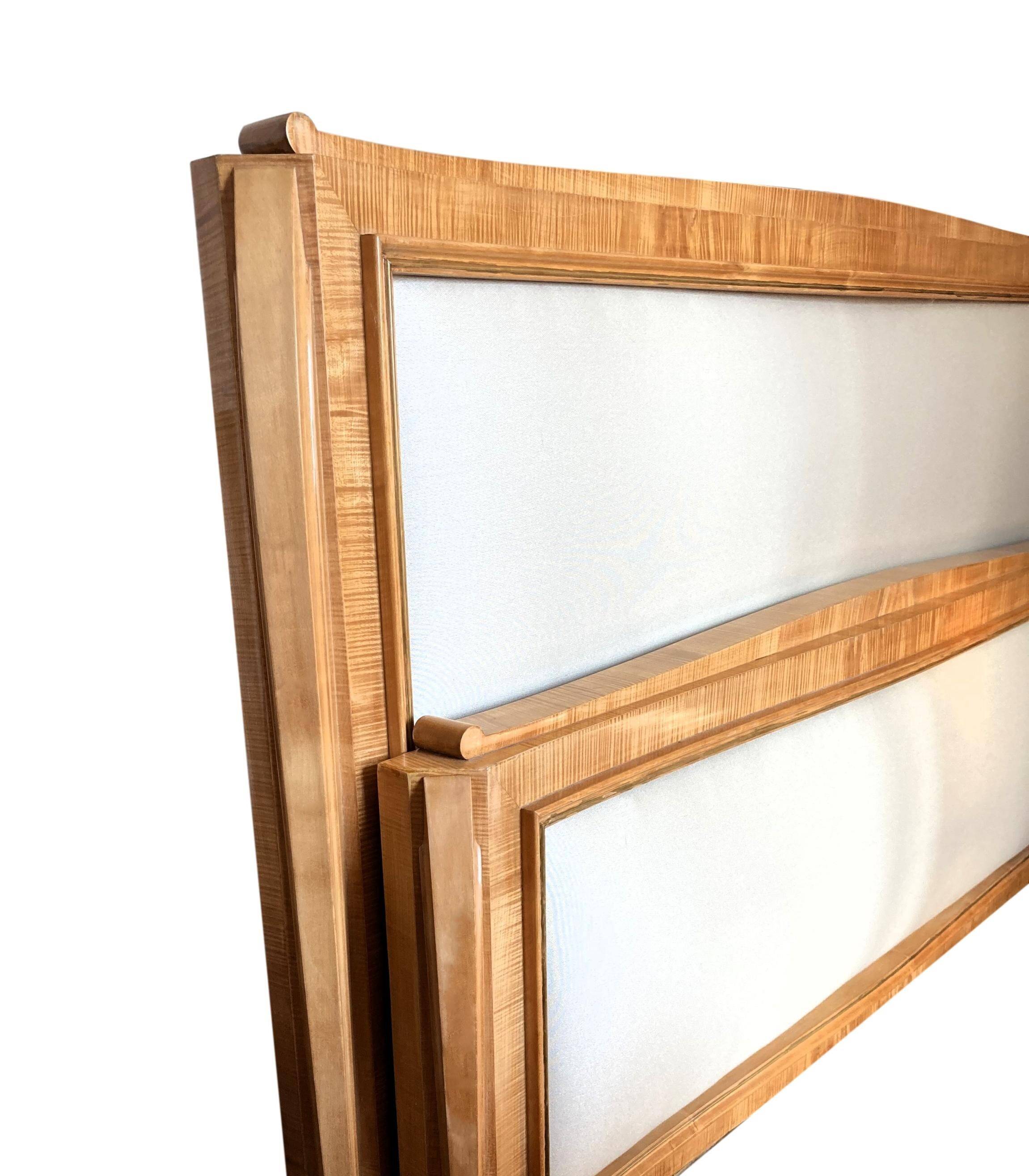 Lit 1940 in sycamore