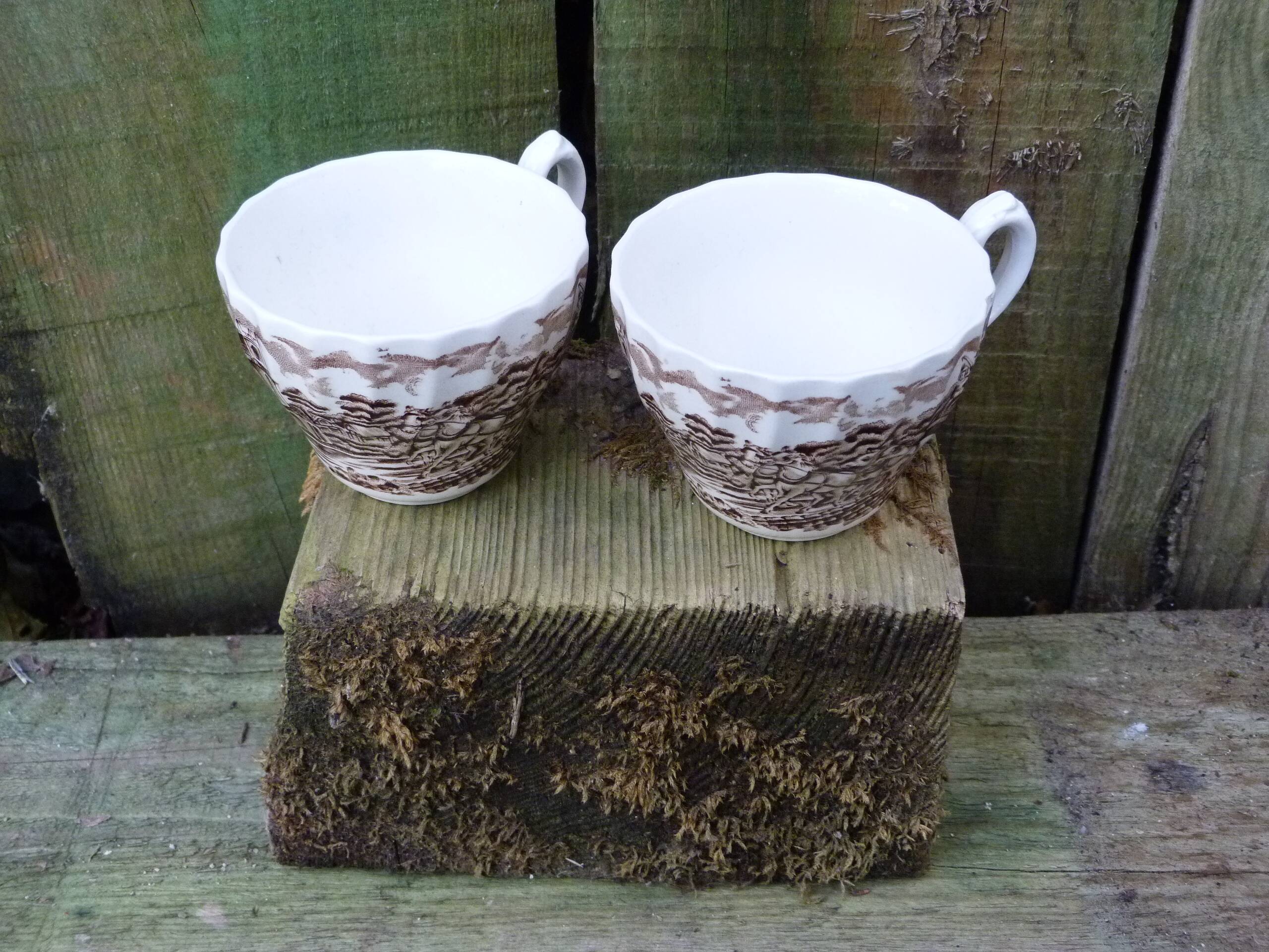 Set of 2 English porcelain cups with horse motifs