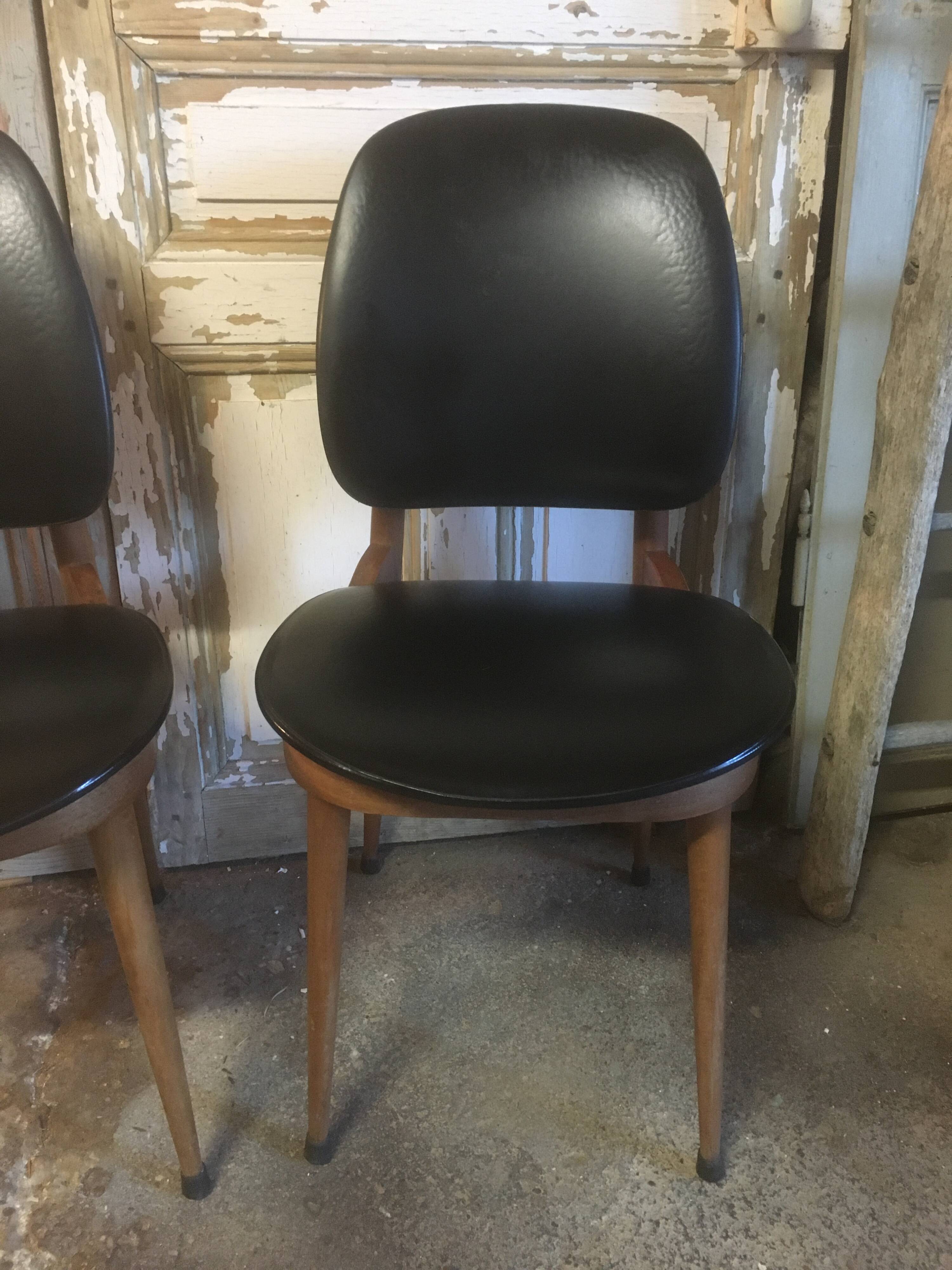 Pair of Pegase chairs by Baumann 1960