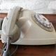Téléphone a cadran rotatif