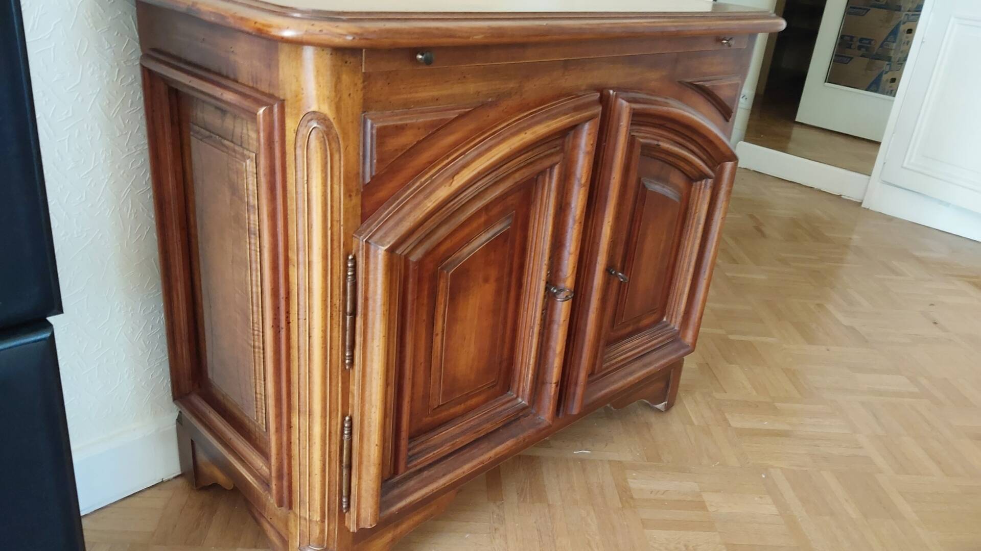 Small storage unit