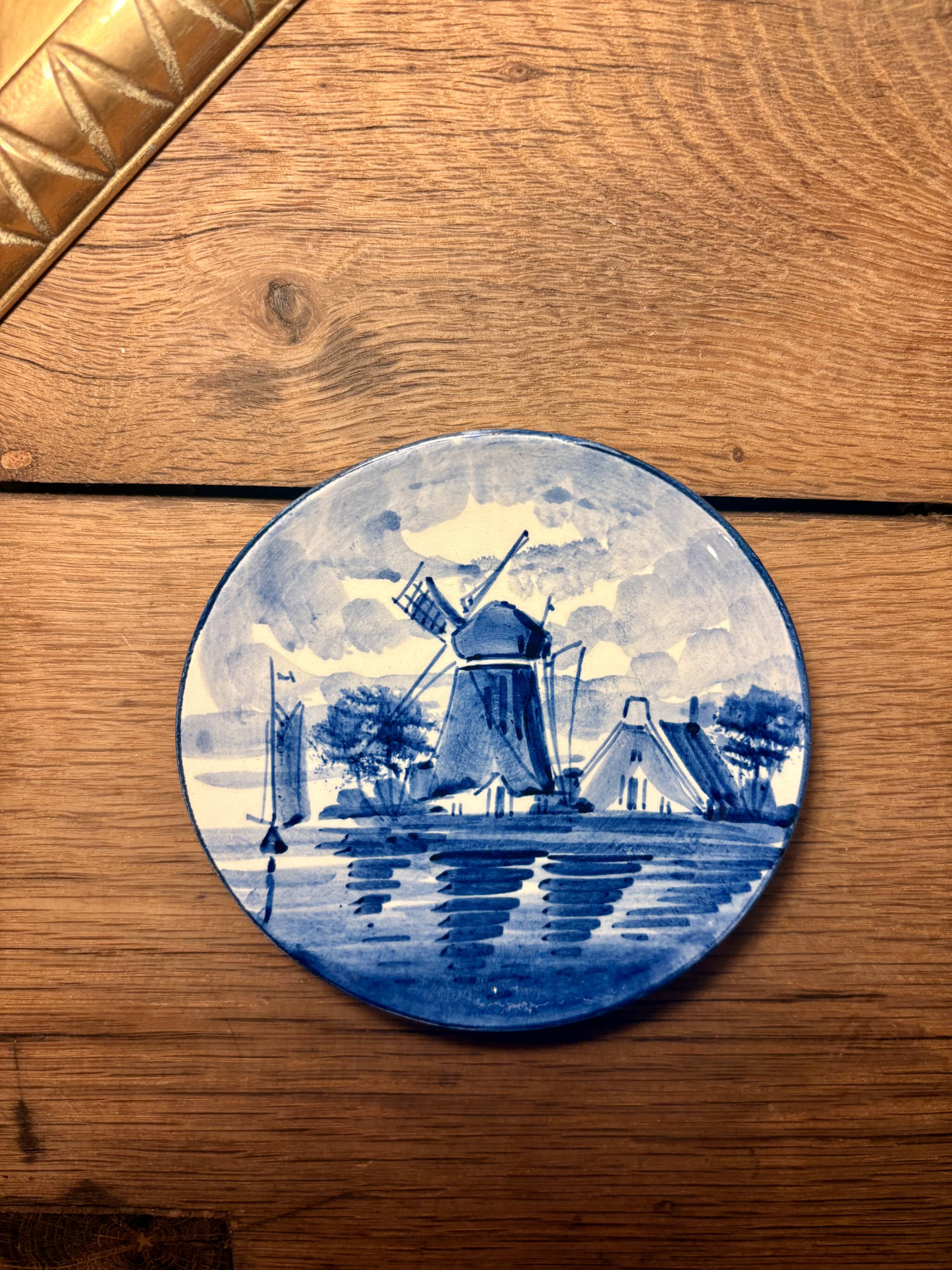 Small Delfts Holland HH II plate/dish – blue windmill design