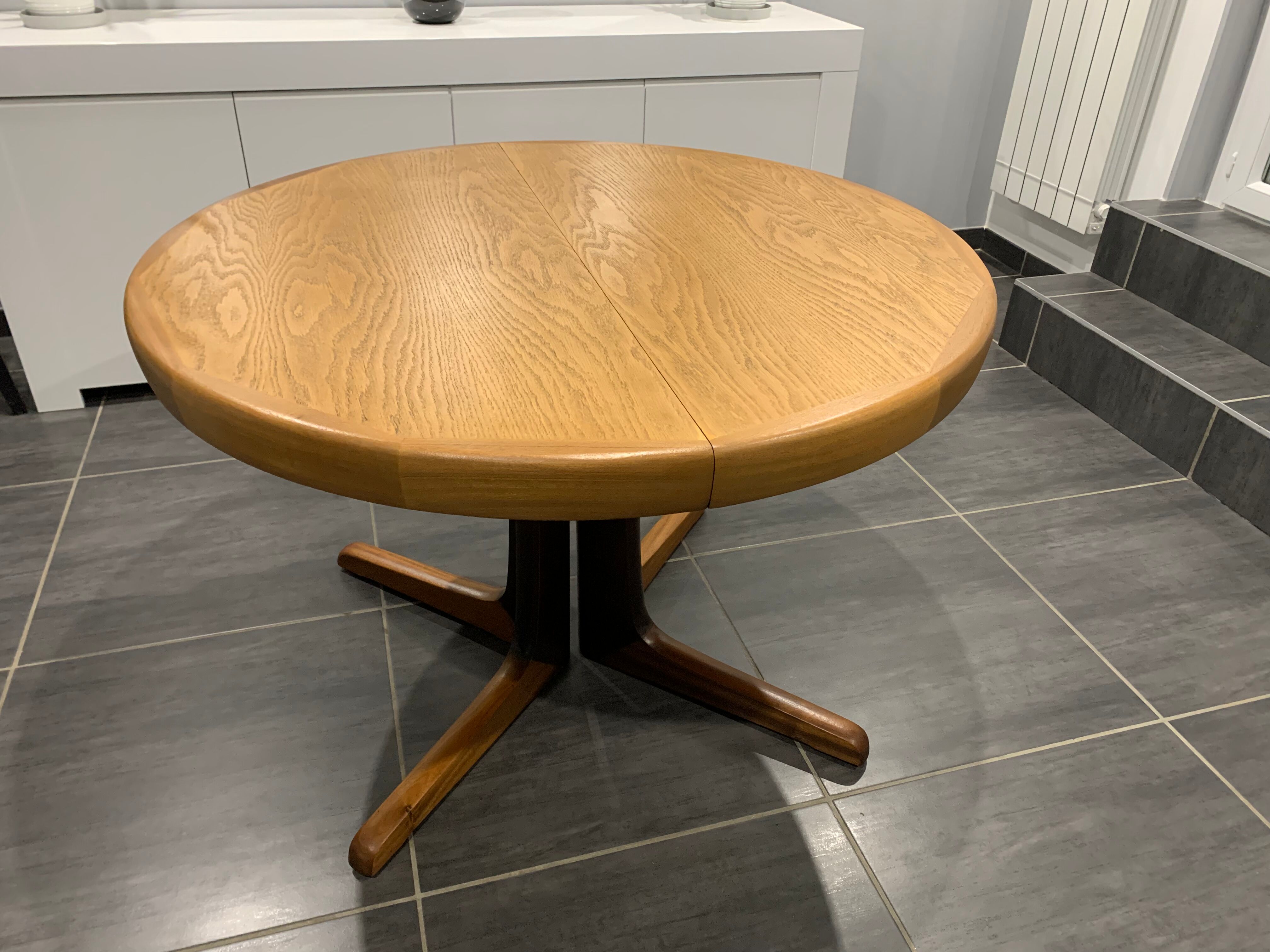 Baumann vintage 1970s extendable table