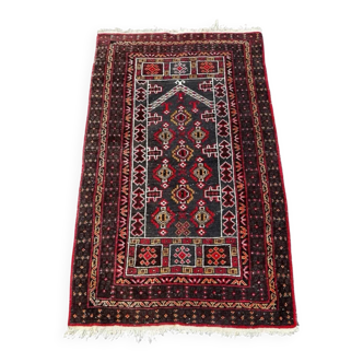 Handmade Persian rug 140cm x 90cm