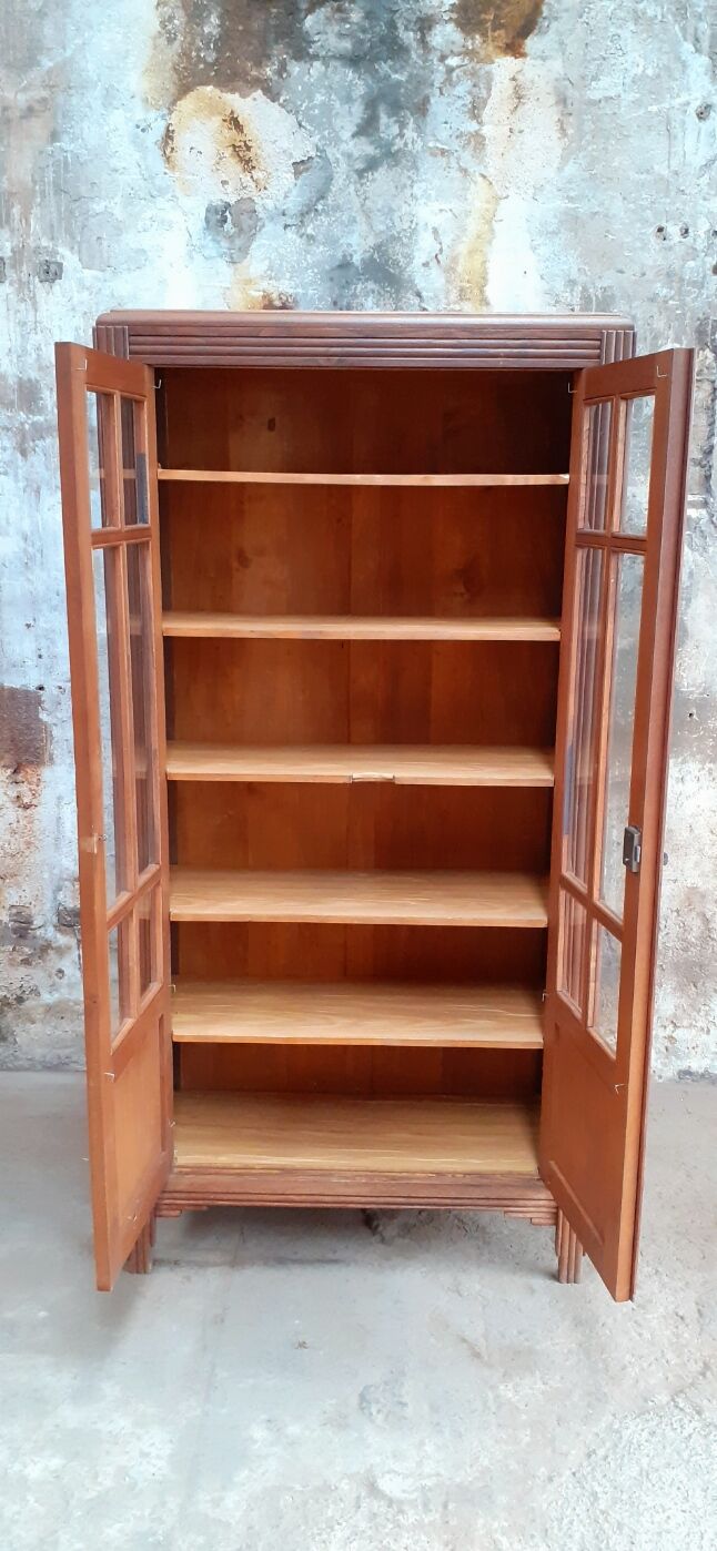 Armoire parisienne vitrée