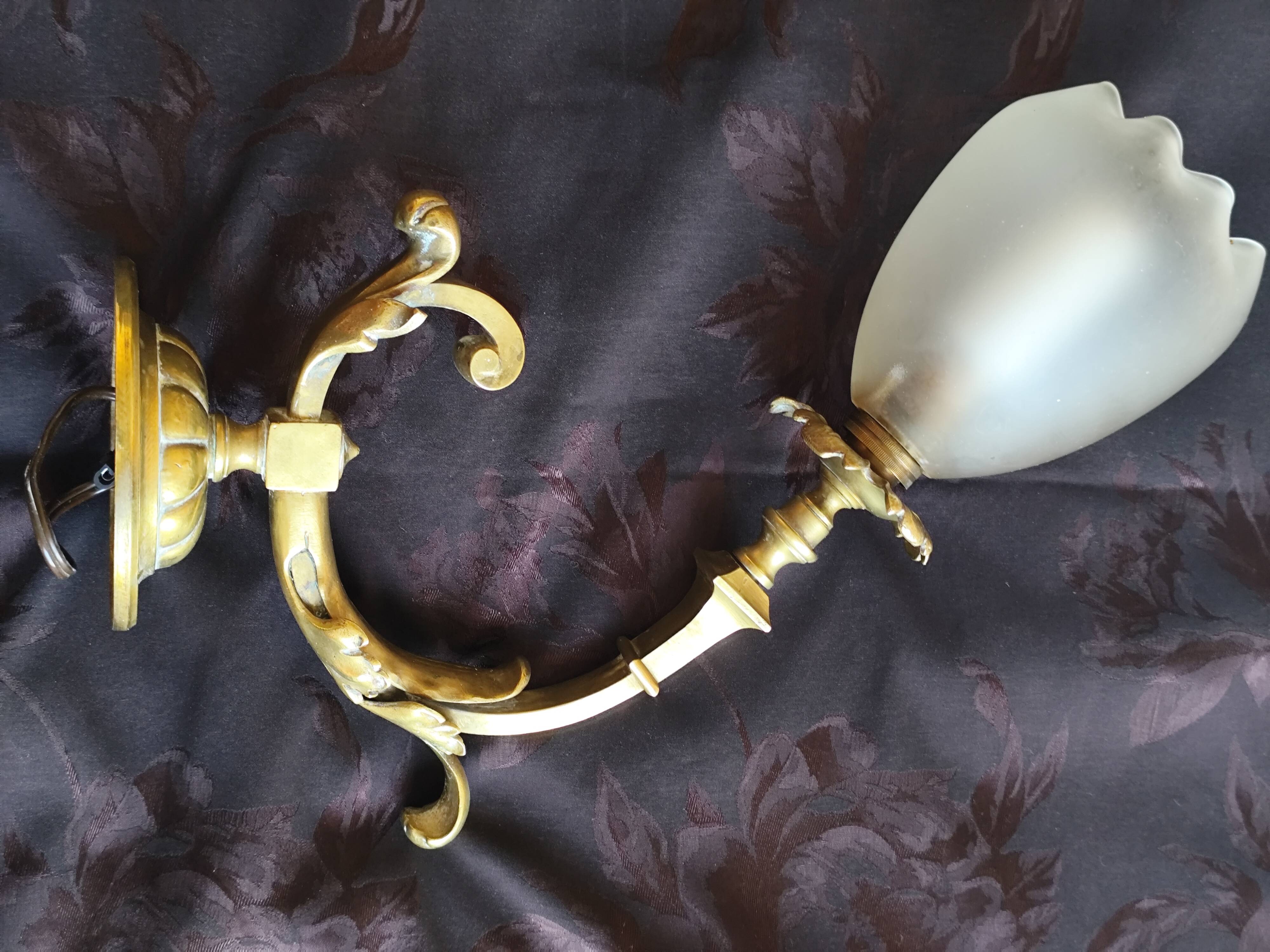 Bronze wall light with opaque glass tulip 1900