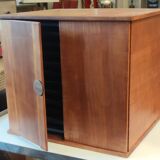 Cigar humidor cabinet