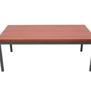 Table basse des années 1960 en teck et métal