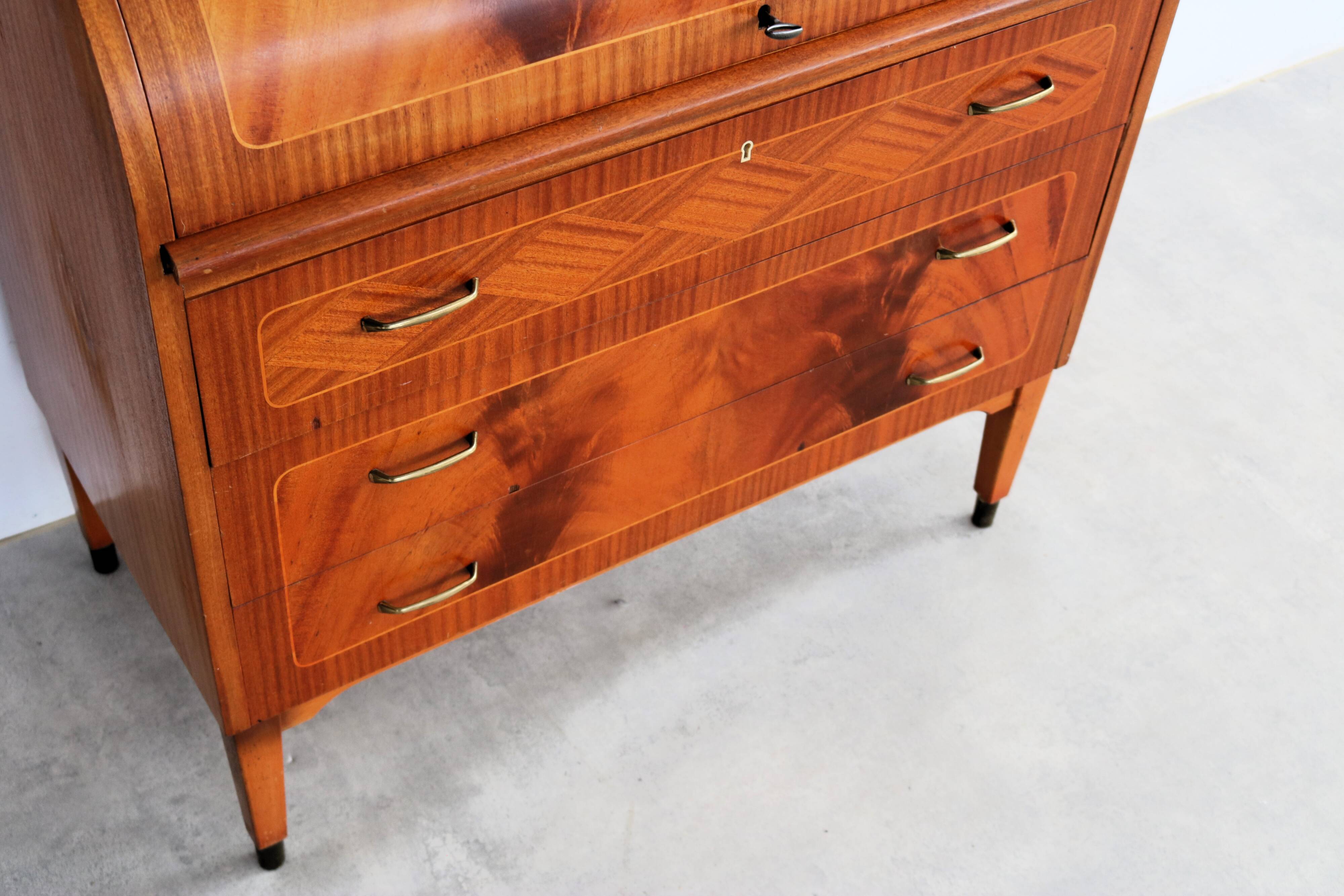Vintage secretary | broderna | 60s | sweden