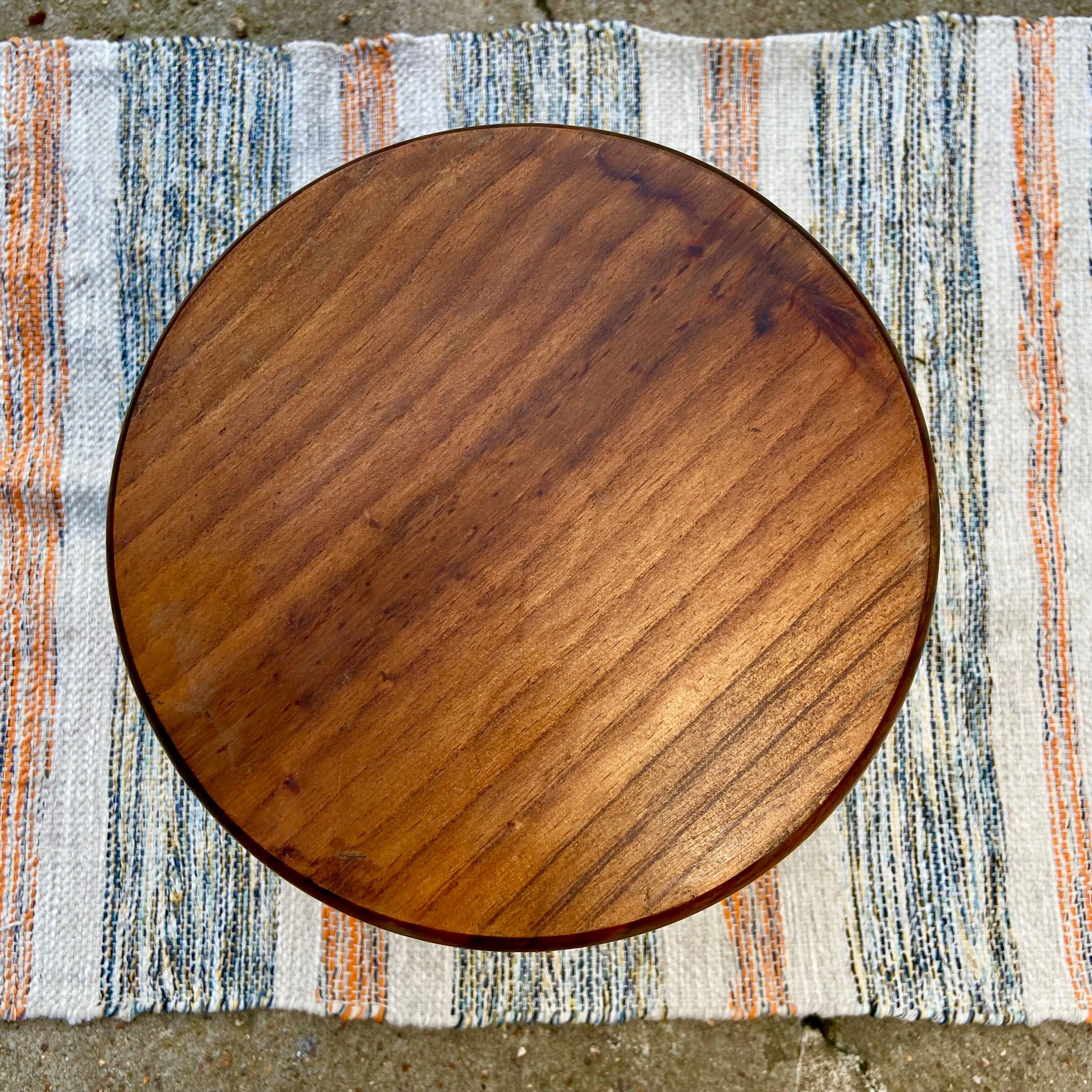 Tripod stool feet spindle