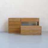 Trois commodes et consoles à tiroirs en frêne naturel huilé