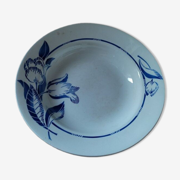 Plat creux porcelaine fleur bleue St amand