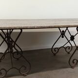 Table en fer forgé