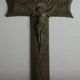 Crucifix mural en bois