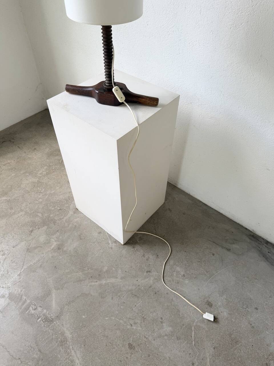 Lampe de table brutaliste artisanale 1950