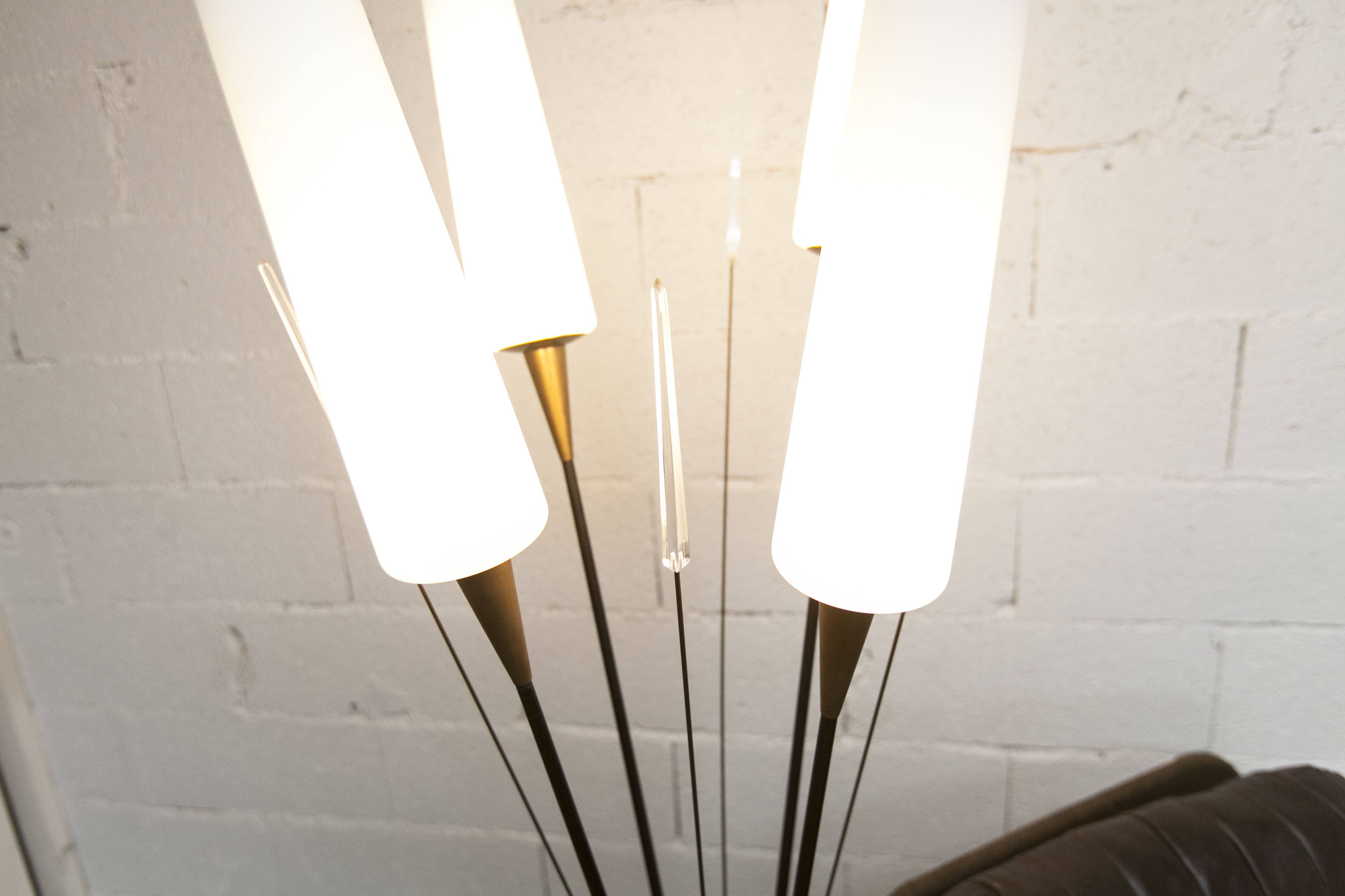 Floor lamp by René Mathieu for Maison Lunel 1950, brass and opaline.