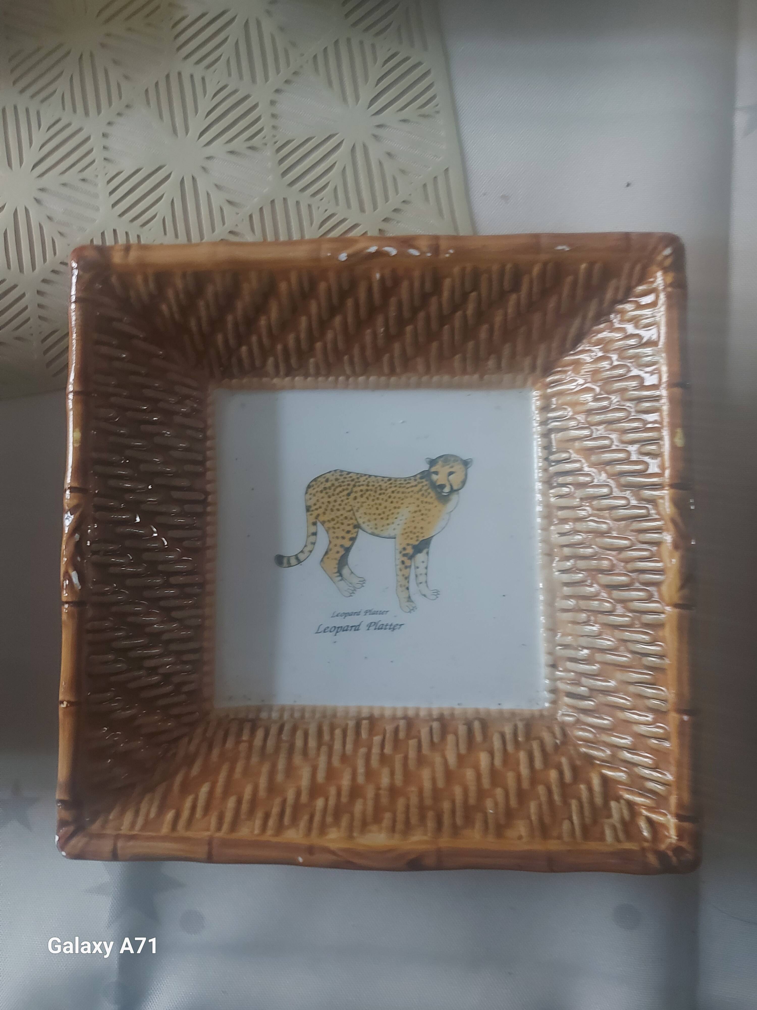 Lot de 8 assiettes de la savane