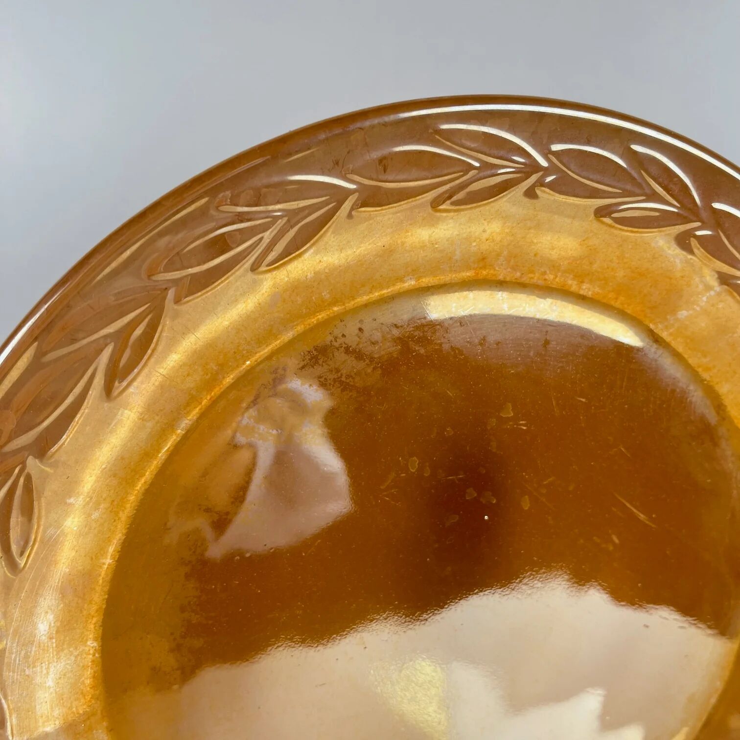Important Fire-King Peach Lustre "Laurel Leaf" service for 12 people, Anchor Hocking, USA, 1950s.