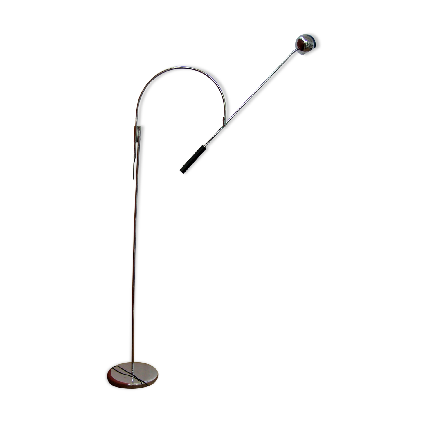 Robert Sonneman's Orbiter lamppost